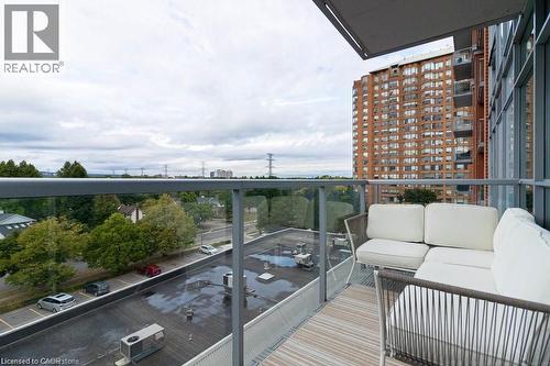 551 Maple Avenue Unit# 607, Burlington, ON - Outdoor