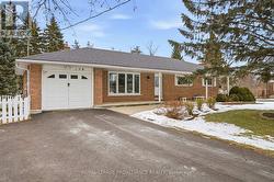 138 BURNS AVENUE  Quinte West (Sidney Ward), ON K8R 1G3