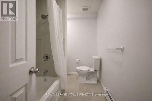 184 Westcourt Place, Waterloo, ON - Indoor Photo Showing Bathroom