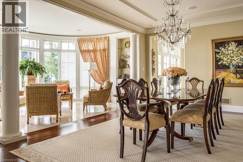 6 Ennisclare Drive, Oakville, ON - Indoor Photo Showing Dining Room