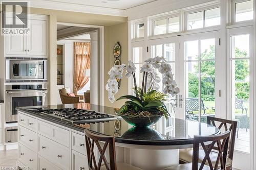 6 Ennisclare Drive, Oakville, ON - Indoor