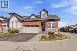 53 REDFERN Avenue Unit# 27  Hamilton, ON L9C 0E2