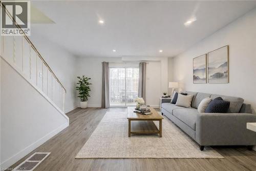 174 Westcourt Place, Waterloo, ON - Indoor Photo Showing Living Room