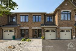659 PETRICHOR CRESCENT  Ottawa, ON K4A 0Y4