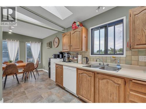 2494 Cornwall Drive, Penticton, BC - Indoor Photo Showing Kitchen With Double Sink