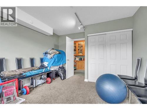 2494 Cornwall Drive, Penticton, BC - Indoor