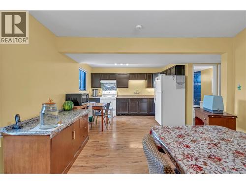 2494 Cornwall Drive, Penticton, BC - Indoor