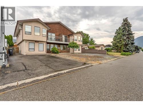 2494 Cornwall Drive, Penticton, BC - Outdoor