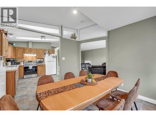 2494 Cornwall Drive, Penticton, BC - Indoor
