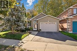 318 SANDRINGHAM DRIVE  Clarington, ON L1E 3A7
