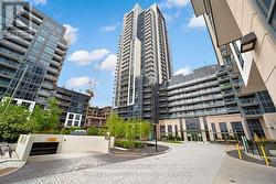 1910 - 20 MEADOWGLEN PLACE  Toronto, ON M1G 0A9