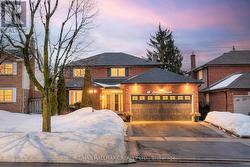 45 LARKIN AVENUE  Markham, ON L3P 4P9