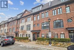 25 RUBY LANG LANE  Toronto, ON M8Z 0B8