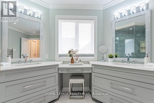 20 Navy Crescent, Brampton, ON - Indoor Photo Showing Bathroom