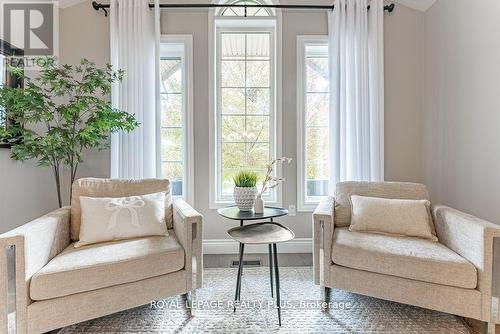 20 Navy Crescent, Brampton, ON - Indoor Photo Showing Living Room