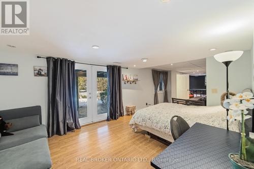 39 Templer Drive, Hamilton, ON - Indoor Photo Showing Bedroom