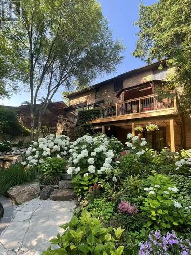 39 Templer Drive, Hamilton, ON - Outdoor