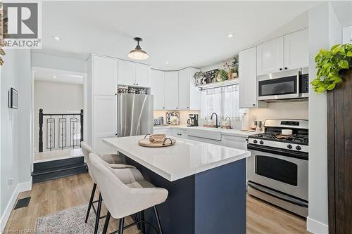 196 Durham Avenue, Cambridge, ON - Indoor Photo Showing Kitchen
