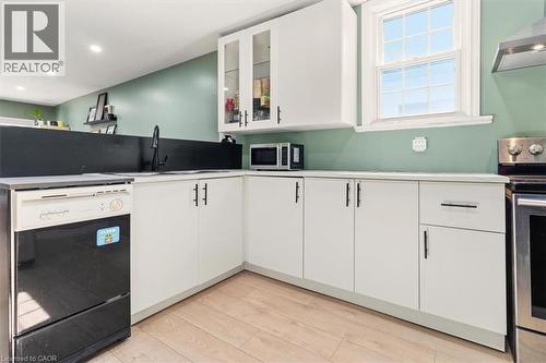 Main floor kitchen - 29 Wexford Avenue N, Hamilton, ON - Indoor Photo Showing Kitchen