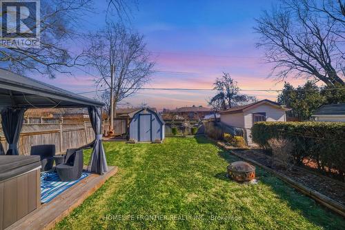 977 Upper Wellington Street, Hamilton, ON - Outdoor