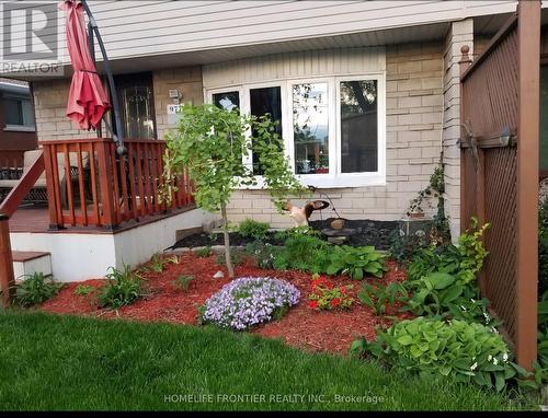 977 Upper Wellington Street, Hamilton, ON - Outdoor