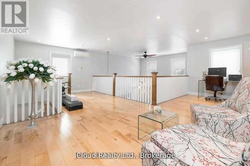 18 Sunset Boulevard, Brampton, ON - Indoor