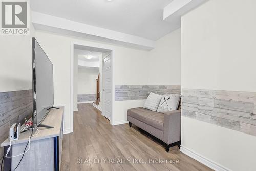 48 - 143 Ridge Road, Cambridge, ON - Indoor