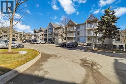 2010 CLEAVER Avenue Unit# 307  Burlington, ON L7M 4C1