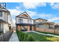 1 3576 E PENDER STREET  Vancouver, BC V5K 2E3