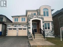 95 WALTER ENGLISH DRIVE  East Gwillimbury, ON L9N 0R8