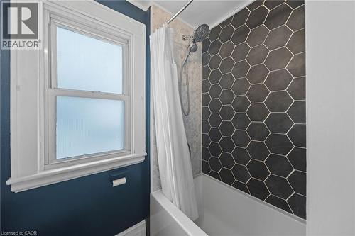 22 Cope Street, Hamilton, ON - Indoor