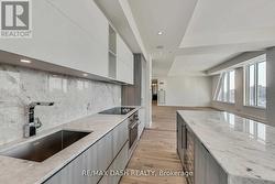 1001 - 151 AVENUE ROAD  Toronto, ON M5R 2H7