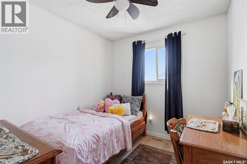 1608 Vickies Avenue, Saskatoon, SK - Indoor Photo Showing Bedroom