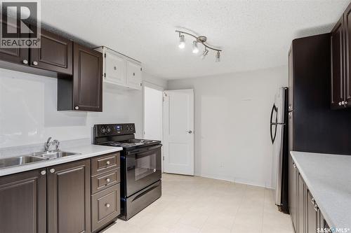1608 Vickies Avenue, Saskatoon, SK - Indoor Photo Showing Kitchen