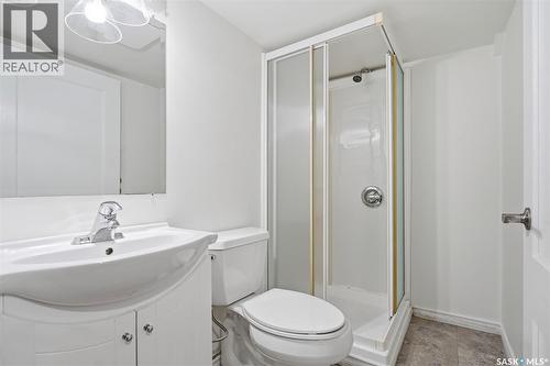 1608 Vickies Avenue, Saskatoon, SK - Indoor Photo Showing Bathroom