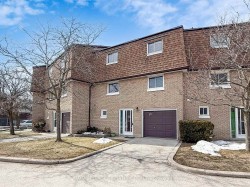 35-671 Huntingwood Drive  Toronto, ON M1W 1H6
