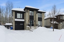 717 Rue de Chenonceau  Saint-Jérôme, QC J5L 0E2