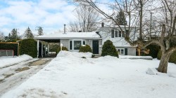 1310 Place de Ste-Foy  Saint-Bruno-De-Montarville, QC J3V 3C5