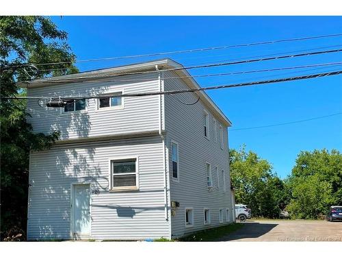218-220 1/2 Botsford ST  Moncton, NB E1C 4X7