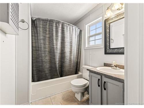 11 Sentier St, Moncton, NB 