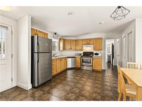 11 Sentier St, Moncton, NB 