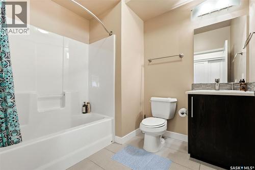 301 2255 Angus Street, Regina, SK - Indoor Photo Showing Bathroom