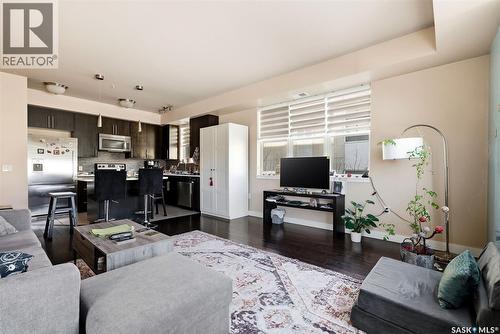 301 2255 Angus Street, Regina, SK - Indoor Photo Showing Living Room