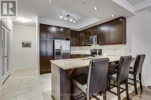 1311 - 330 Ridout Street N, London East (East K), ON - Indoor Photo Showing Kitchen