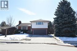 142 DELMAR Drive  Hamilton, ON L9C 1J9