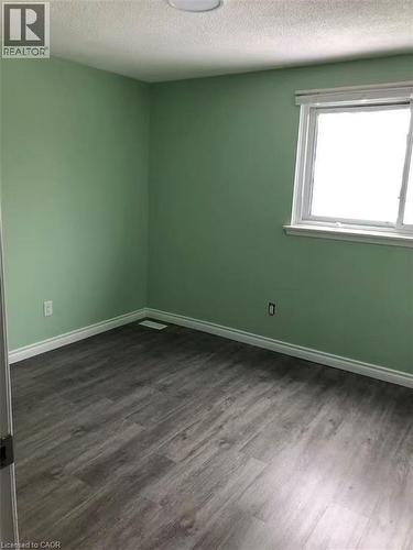 390 East 23Rd Street, Hamilton, ON - Indoor Photo Showing Other Room