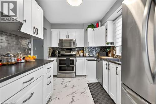 624 Upper Ottawa Street, Hamilton, ON - Indoor Photo Showing Kitchen With Upgraded Kitchen