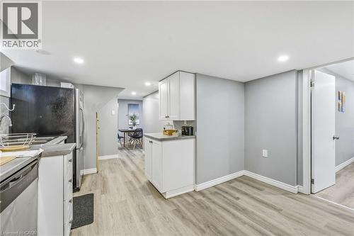 624 Upper Ottawa Street, Hamilton, ON - Indoor Photo Showing Kitchen