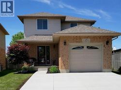 15 ANASTASIA Crescent  Brantford, ON N3P 2A9