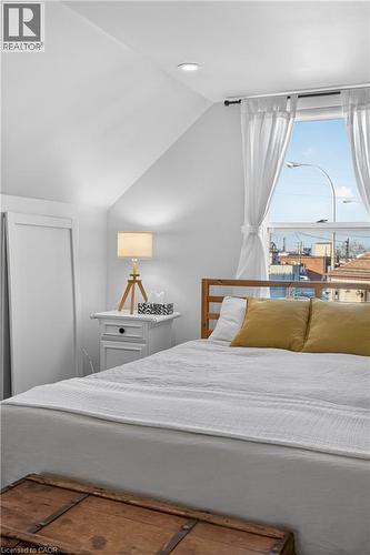 2nd floor primary bedroom - 262 Britannia Avenue, Hamilton, ON - Indoor Photo Showing Bedroom